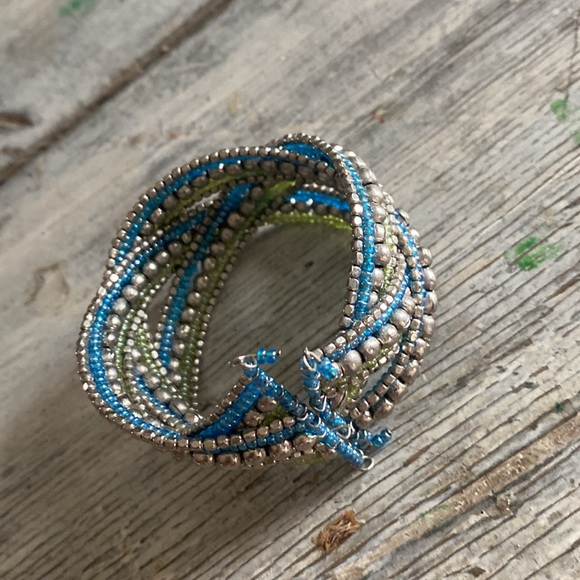 Expandable beaded bracelet - Picture 5 of 6
